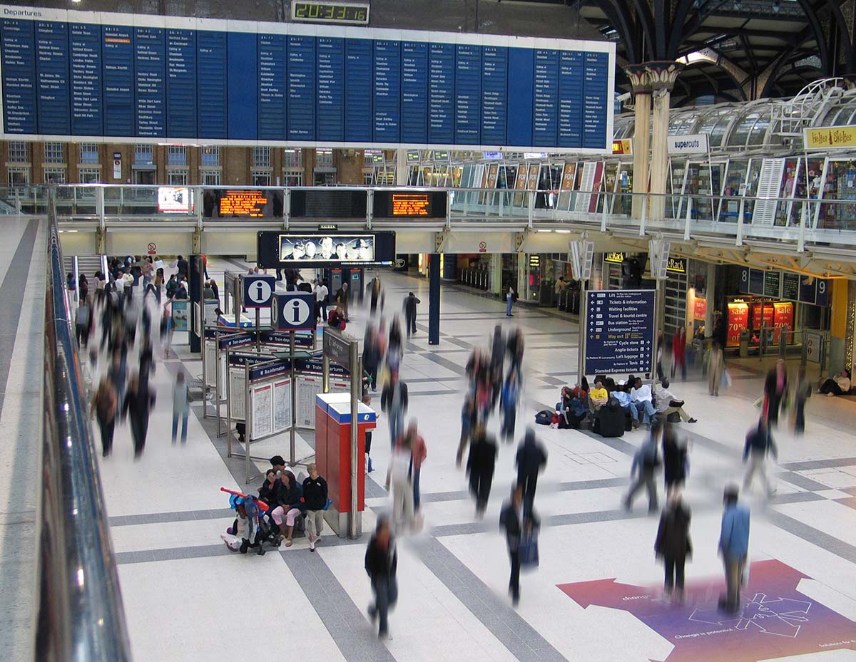 Railway Equipment Cabinets with intelligent thermal management for rail infrastructure